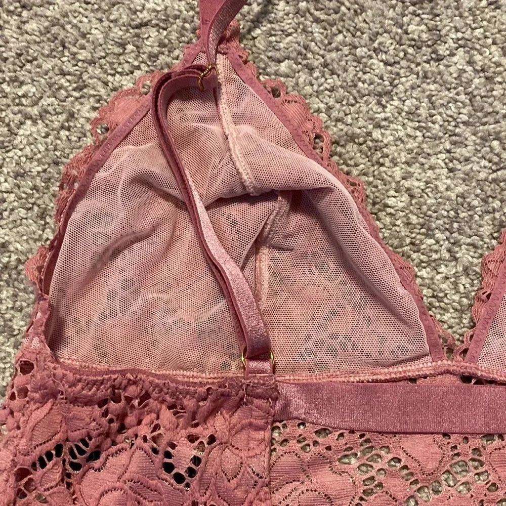 Victoria’s Secret Very Sexy Lace Longline Bralette in size M